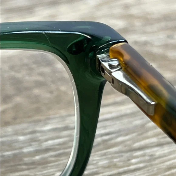 🕶 Ray-Ban RX5228 Green Optical Frames with Tortoise Temples53–17–140